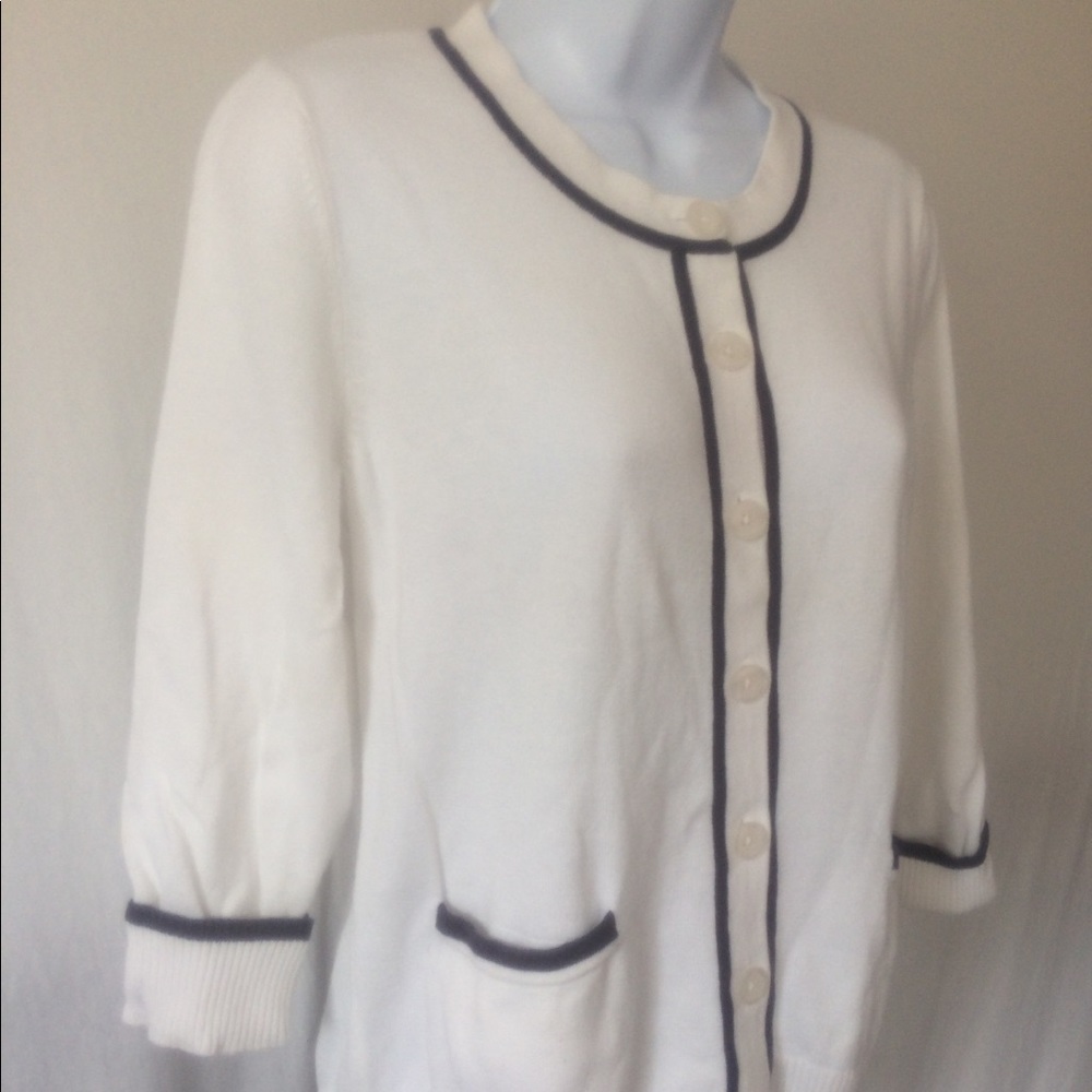 Croft & Barrow white dressy sweater size medium